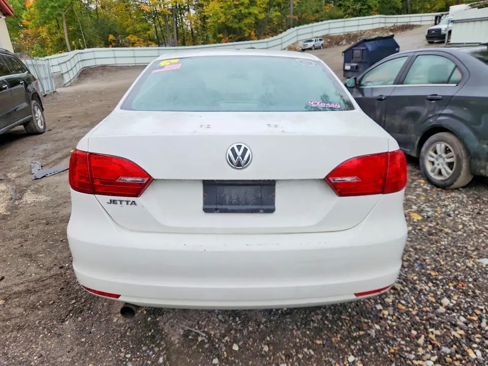 2014 VOLKSWAGEN JETTA BASE  