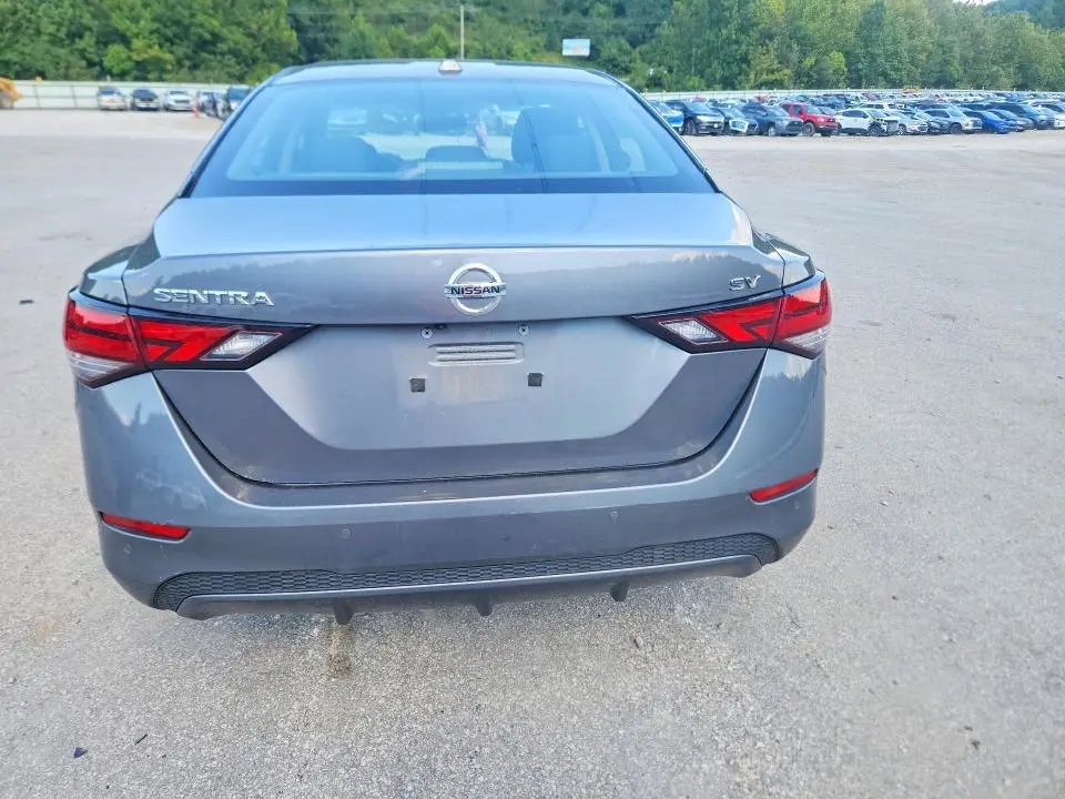 2023 NISSAN SENTRA SV  
