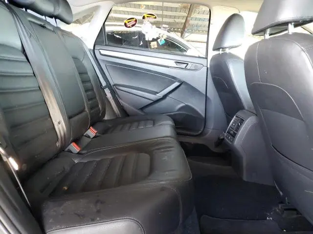 2016 VOLKSWAGEN PASSAT SEL