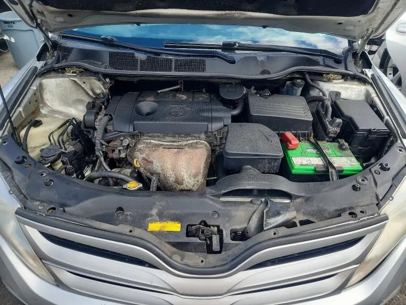 2013 TOYOTA VENZA XLE  