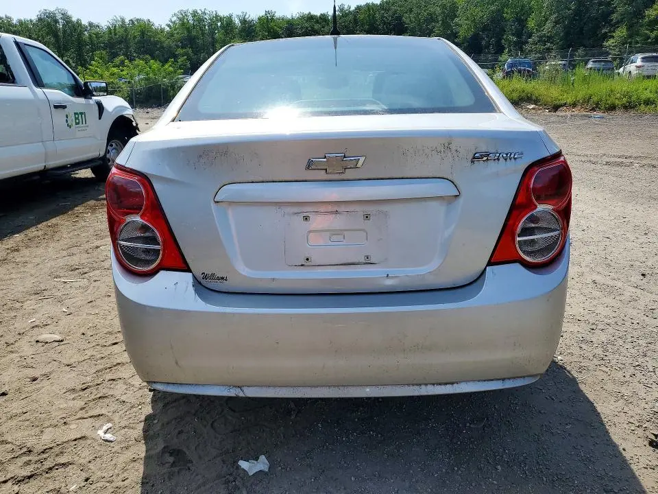 2013 CHEVROLET SONIC LS  