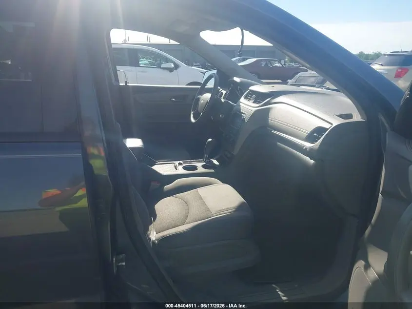 2014 CHEVROLET TRAVERSE LS