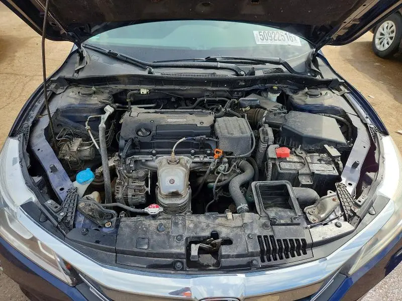 2017 HONDA ACCORD LX  