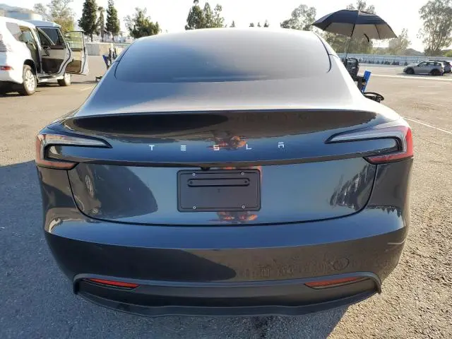 2025 TESLA MODEL 3