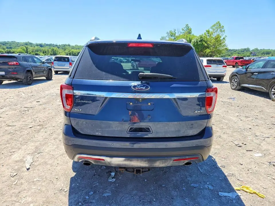 2017 FORD EXPLORER XLT  