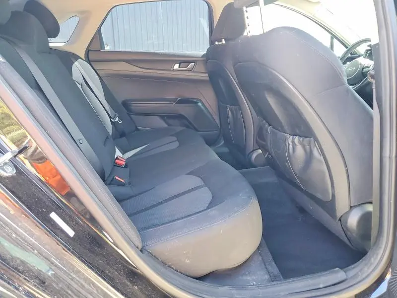 2022 KIA K5 LXS  