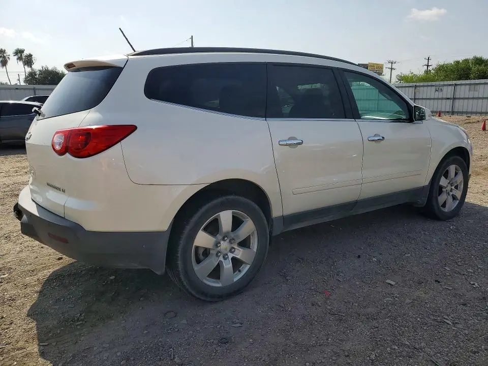 2012 CHEVROLET TRAVERSE LT  