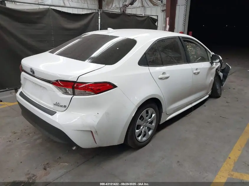 2024 TOYOTA COROLLA HYBRID LE