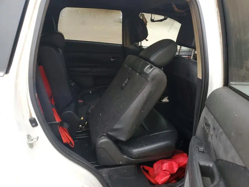 2014 MITSUBISHI OUTLANDER GT  