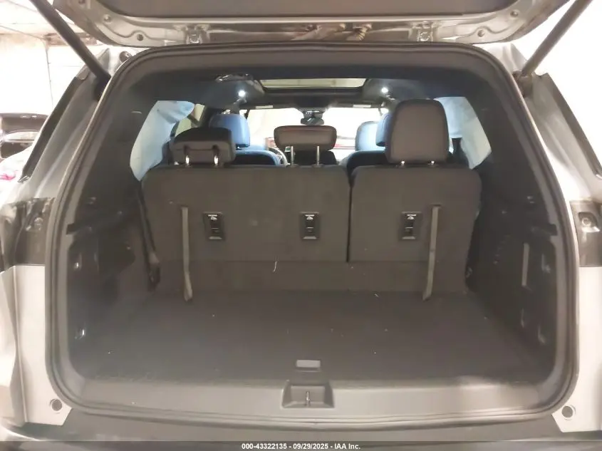 2025 CHEVROLET TRAVERSE AWD Z71