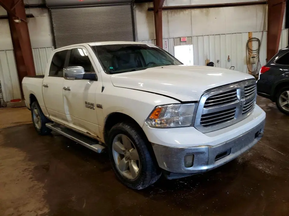 2014 RAM 1500 SLT  