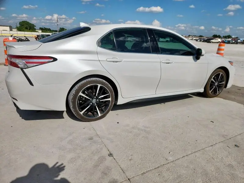 2020 TOYOTA CAMRY XSE  
