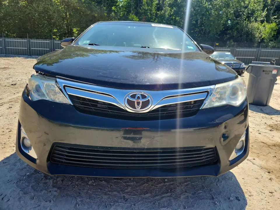 2012 TOYOTA CAMRY XLE  
