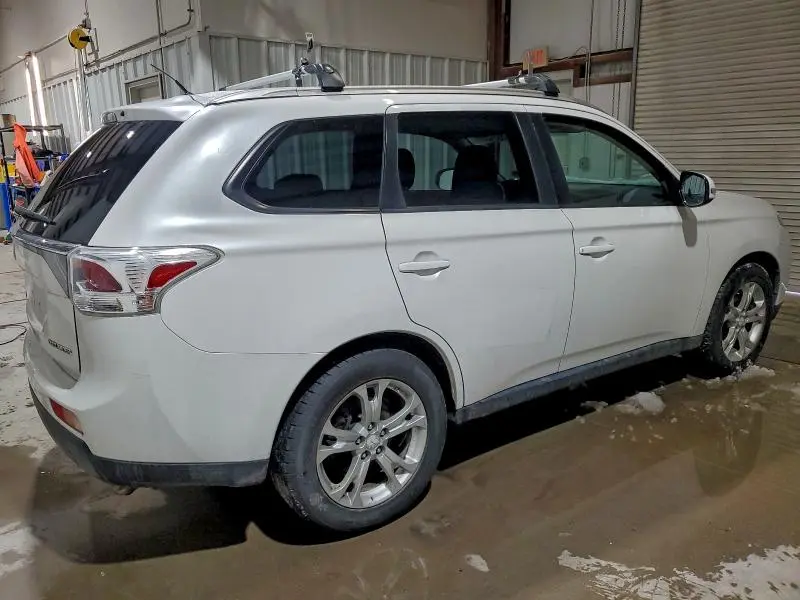 2014 MITSUBISHI OUTLANDER SE  