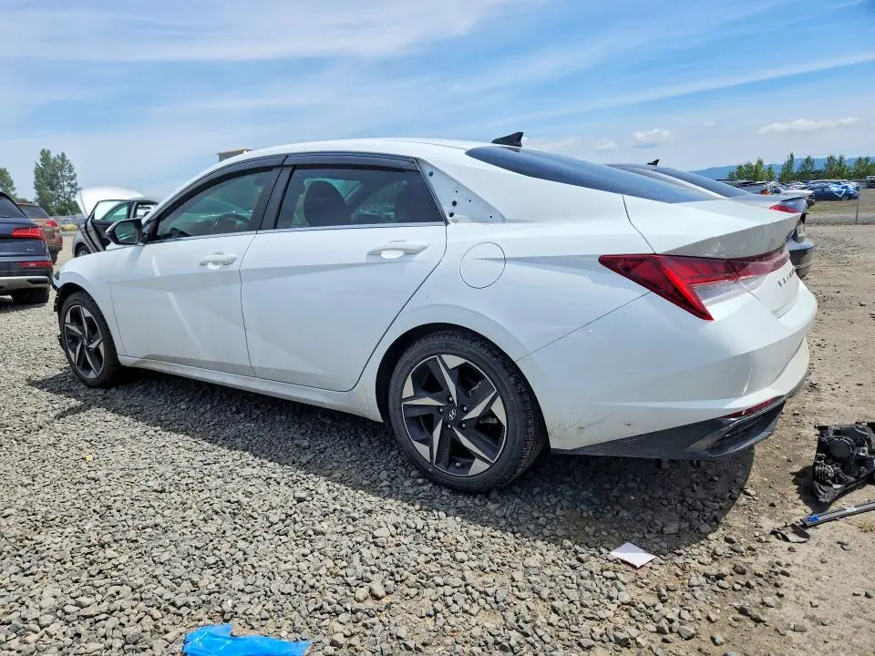 2021 HYUNDAI ELANTRA SEL  