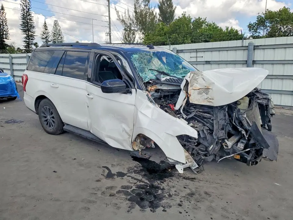2020 FORD EXPEDITION XLT  