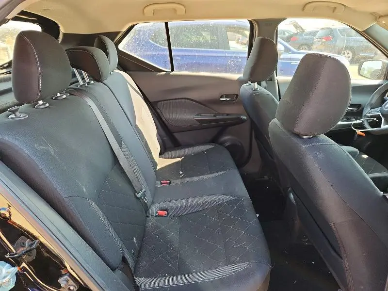 2018 NISSAN KICKS SV  