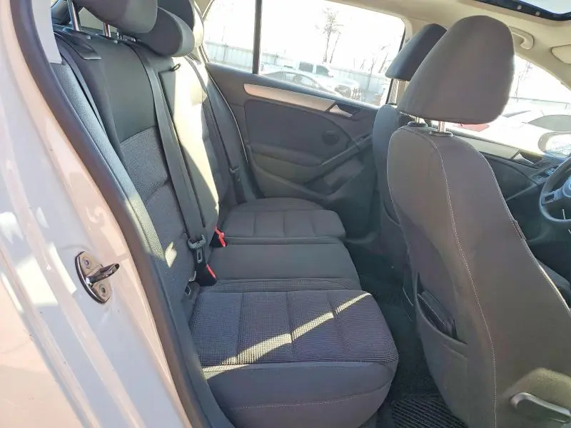2012 VOLKSWAGEN GOLF   