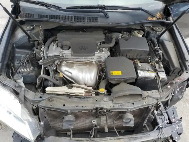 2015 TOYOTA CAMRY LE  