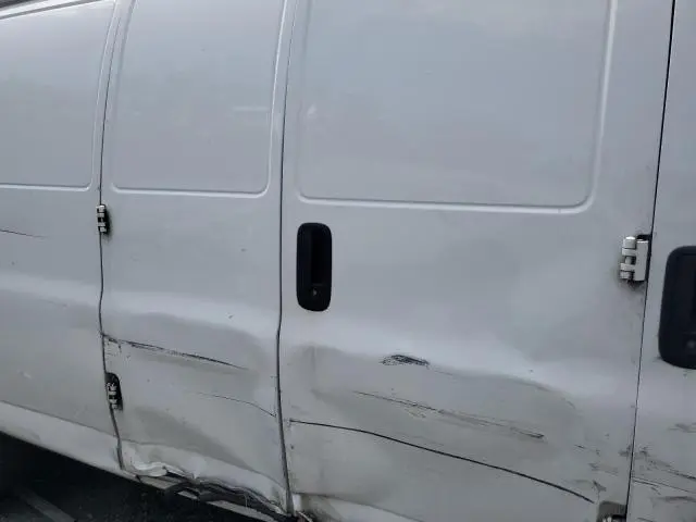 2021 GMC SAVANA G2500  