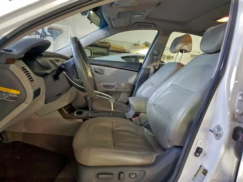 2011 HYUNDAI AZERA GLS  