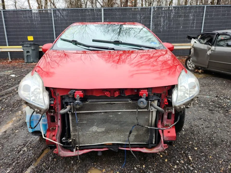 2011 TOYOTA PRIUS THREE  