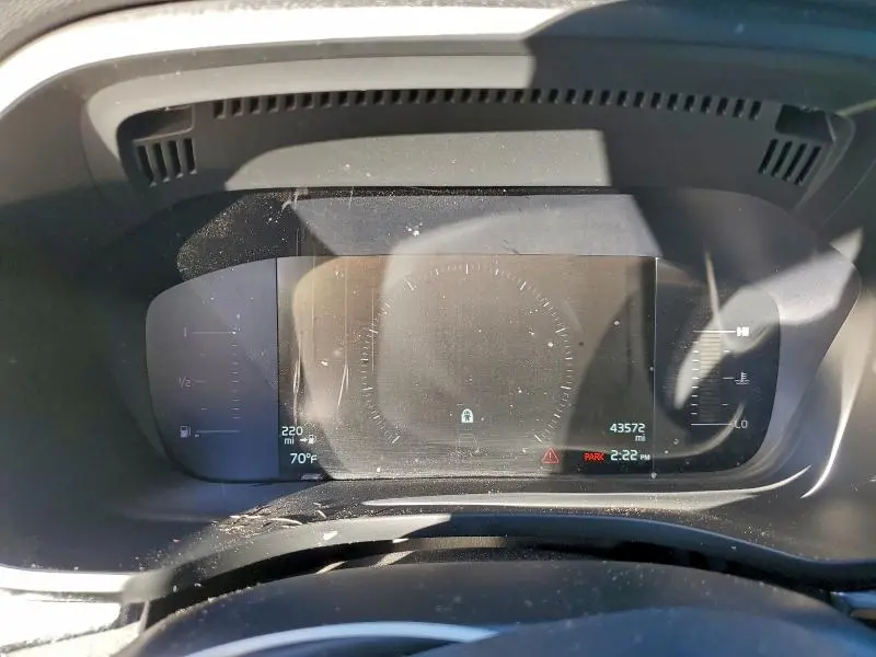 2019 VOLVO XC60 T5 MOMENTUM  