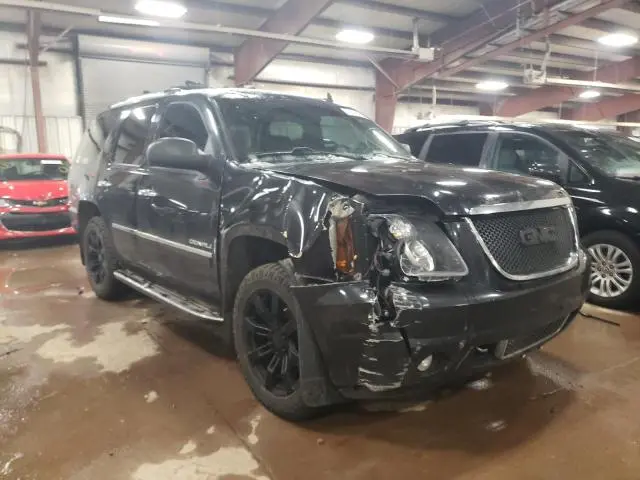 2011 GMC YUKON DENALI