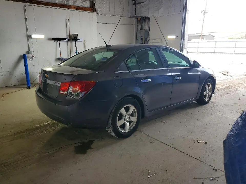 2011 CHEVROLET CRUZE LT  