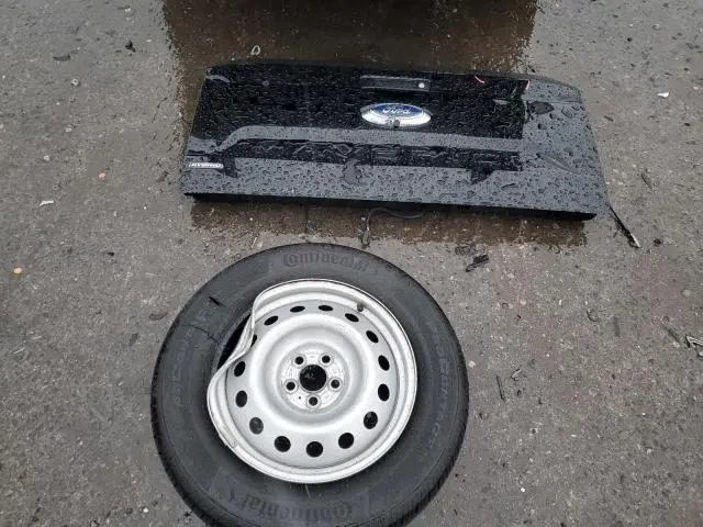 2024 FORD MAVERICK XL  