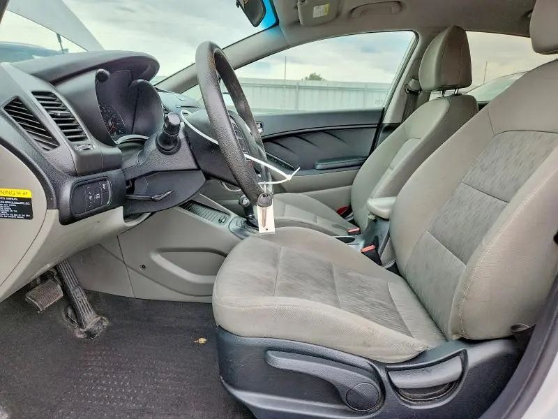 2015 KIA FORTE LX  