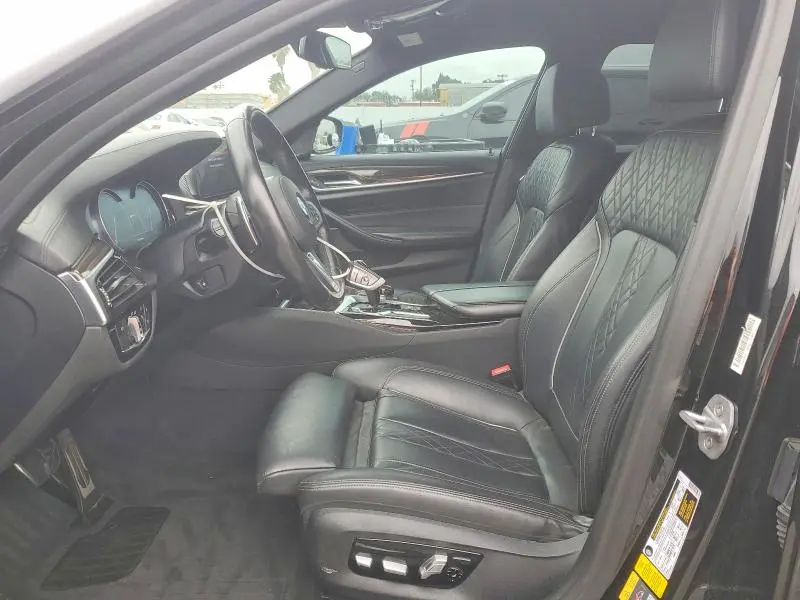 2018 BMW 530XE   