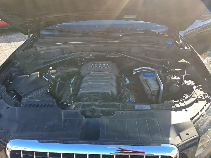 2011 AUDI Q5 PREMIUM PLUS  