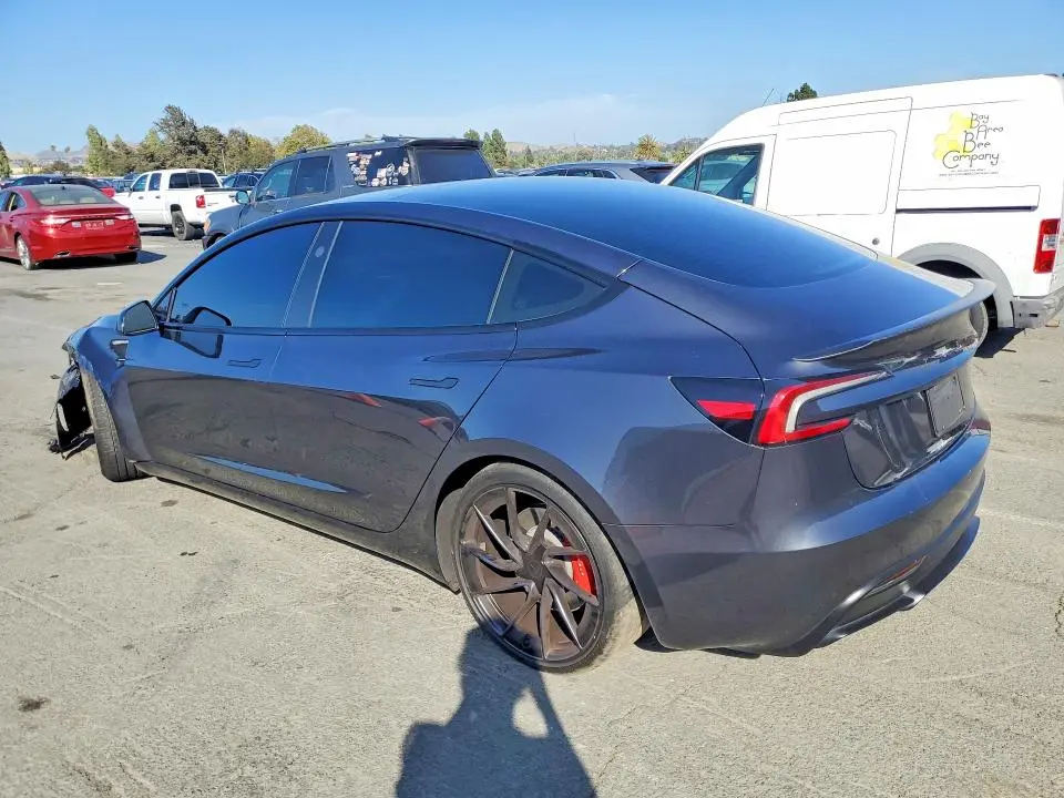 2024 TESLA MODEL 3   
