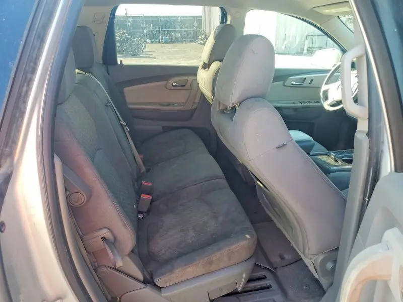 2012 CHEVROLET TRAVERSE LT  
