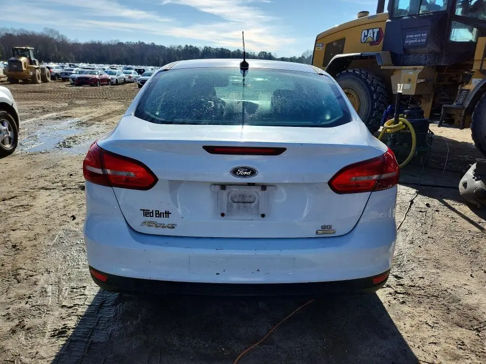 2018 FORD FOCUS SE  