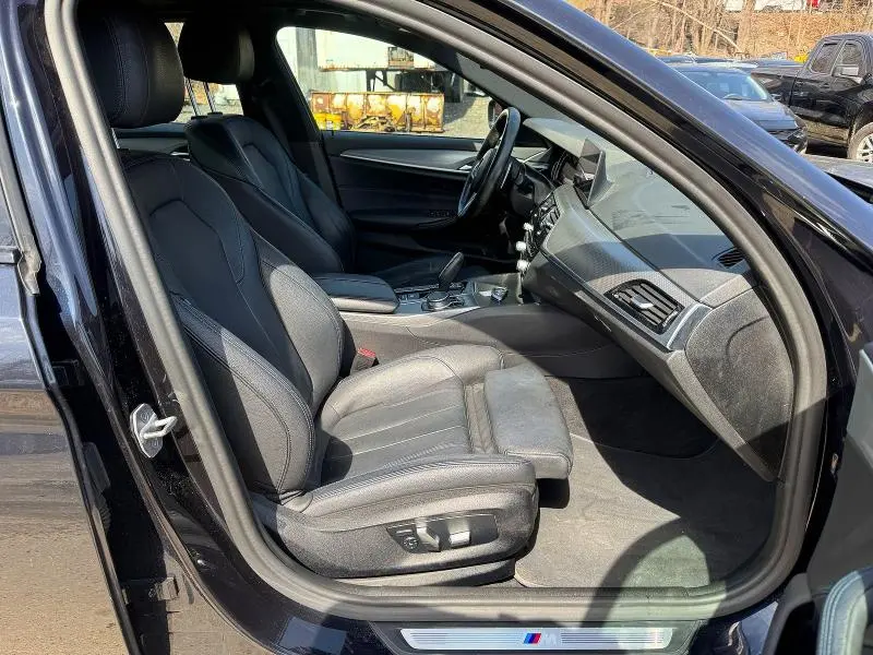 2019 BMW 540 XI  