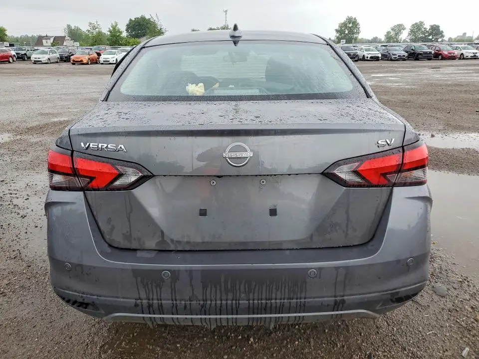 2024 NISSAN VERSA SV  