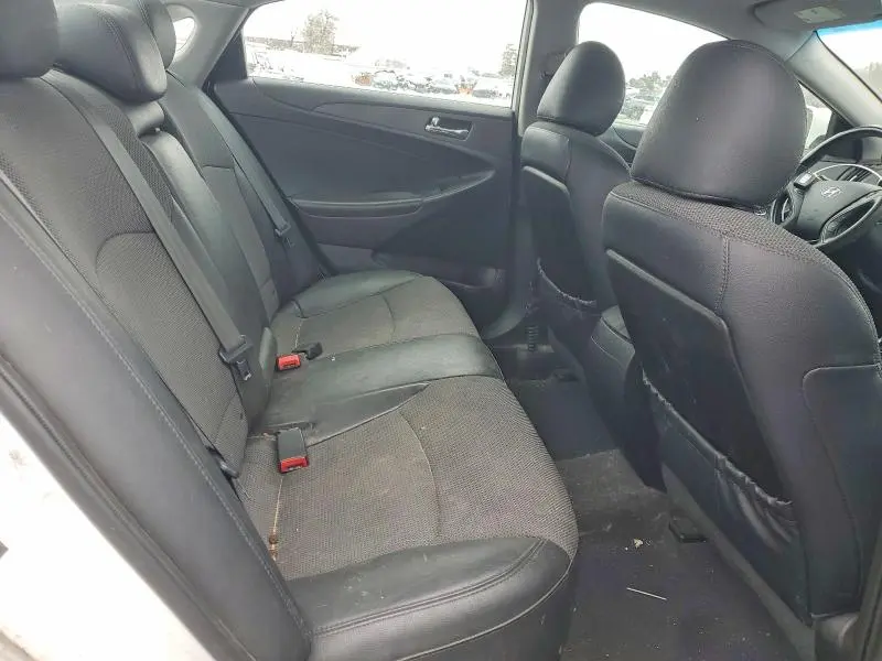 2013 HYUNDAI SONATA SE  