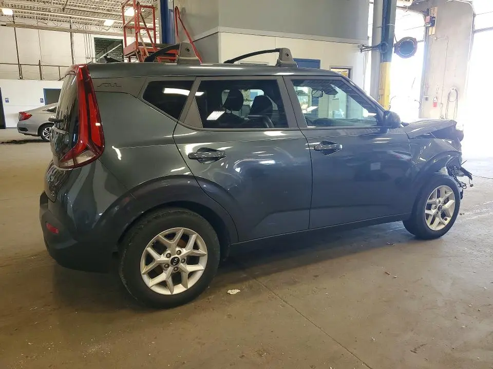 2020 KIA SOUL S  
