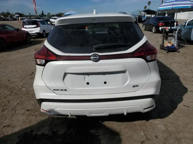 2024 NISSAN KICKS SR  