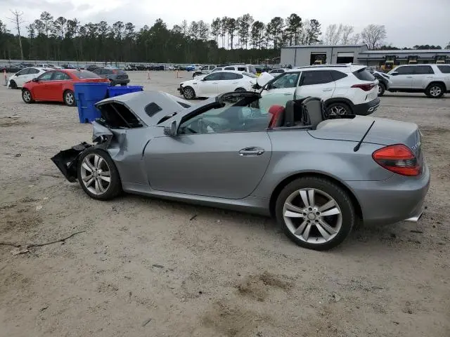 2010 MERCEDES-BENZ SLK 300