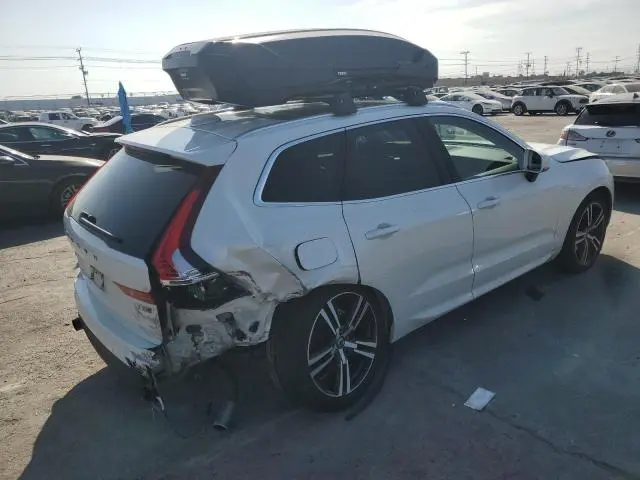 2021 VOLVO XC60 T5 MOMENTUM  