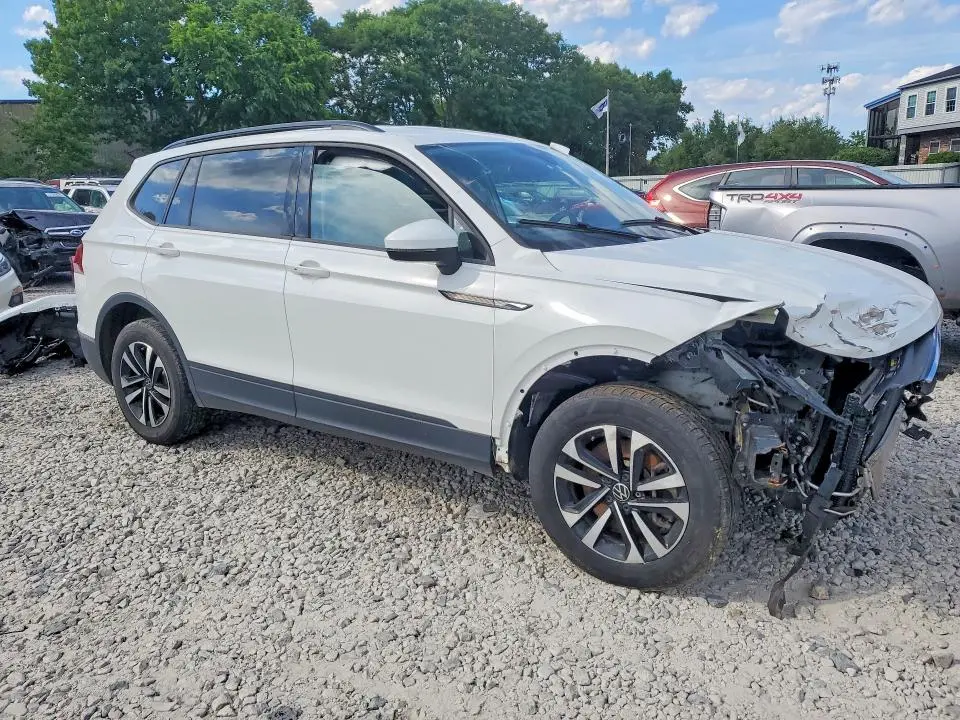 2022 VOLKSWAGEN TIGUAN S  