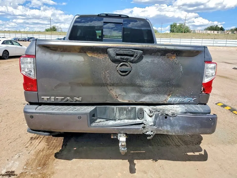 2019 NISSAN TITAN PRO-4X  
