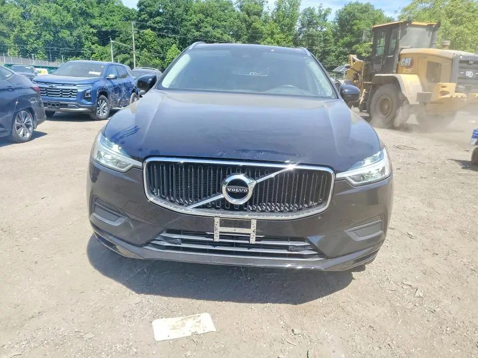 2020 VOLVO XC60 T6 MOMENTUM  