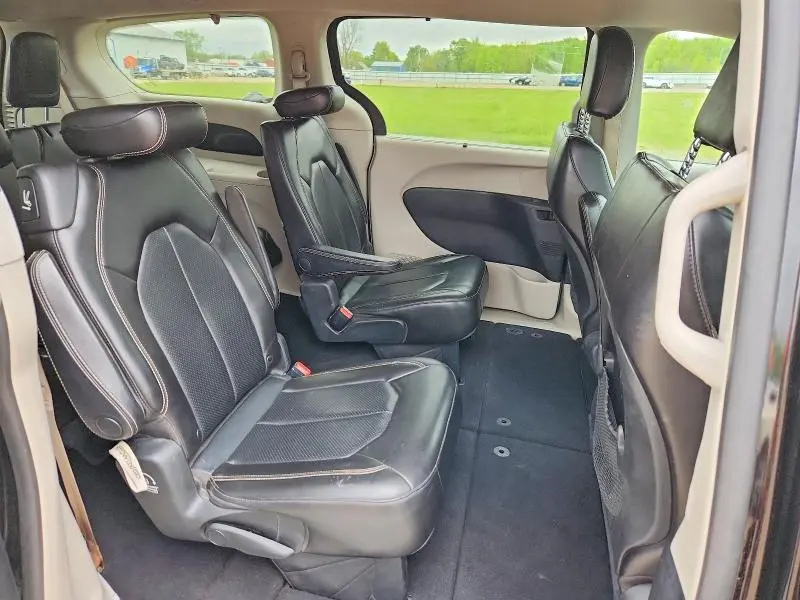 2020 CHRYSLER VOYAGER LXI  