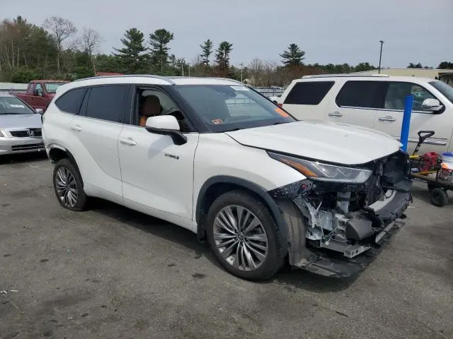 2021 TOYOTA HIGHLANDER HYBRID PLATINUM