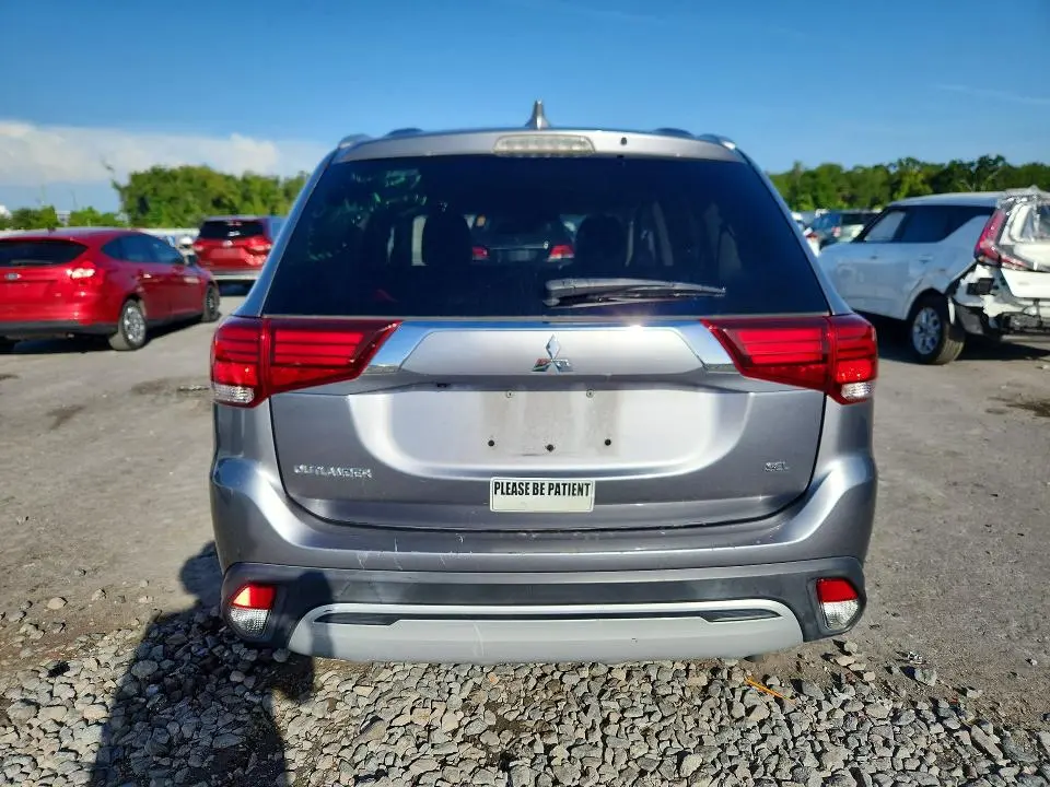 2020 MITSUBISHI OUTLANDER SE  