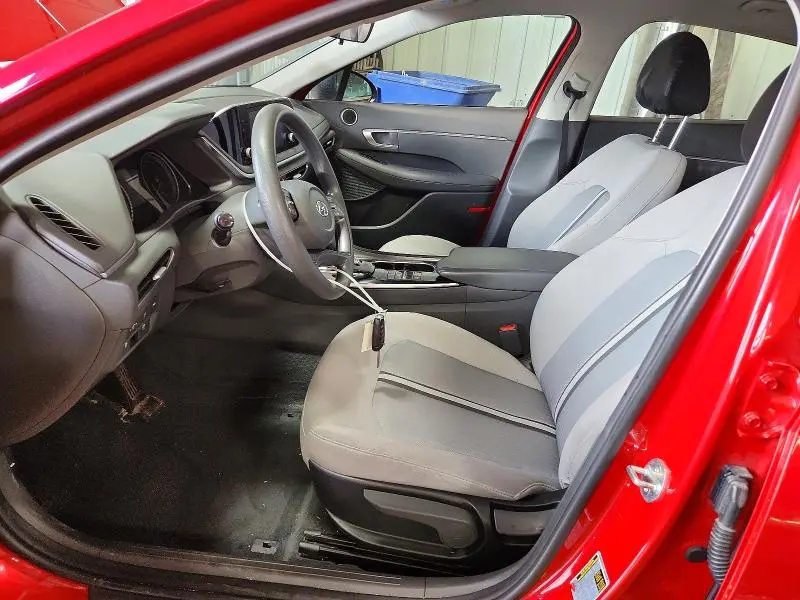 2020 HYUNDAI SONATA SE  